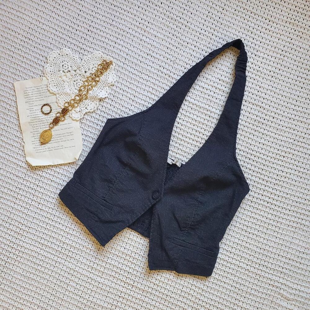 Y2k papaya pinstripe halter vest with 1 button closure